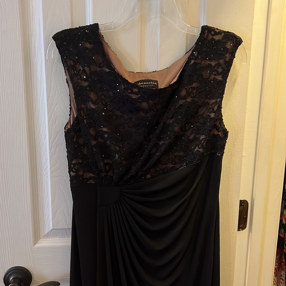 Cocktail Dress, Black & Nude Colors; Size 10; EUC - Picture 2 of 6